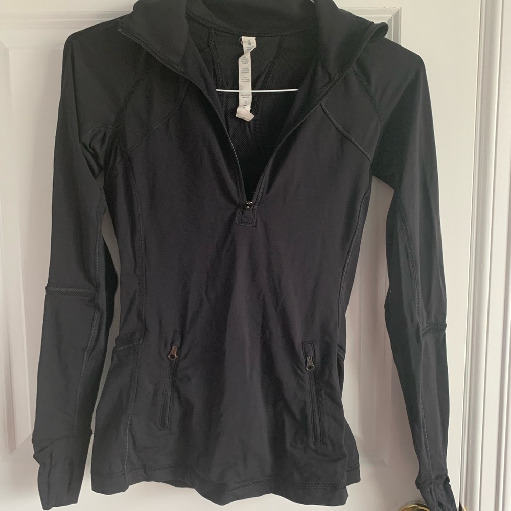 Black Lululemon top size 4
